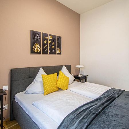 Stylish Apartment In Prague Best Gastronomic Area ภายนอก รูปภาพ