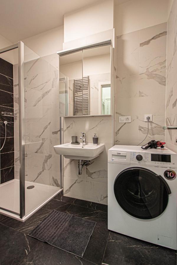 Stylish Apartment In Prague Best Gastronomic Area ภายนอก รูปภาพ