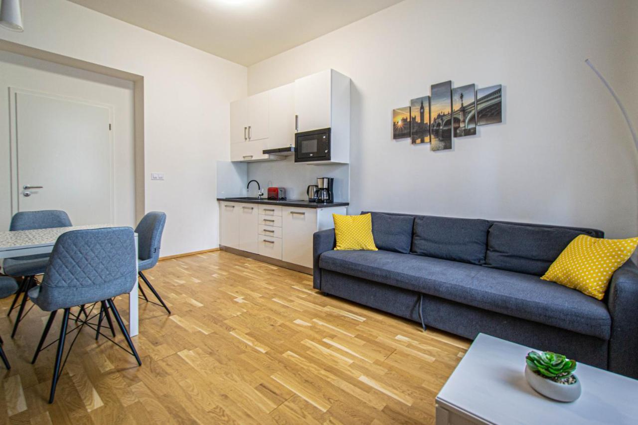 Stylish Apartment In Prague Best Gastronomic Area ภายนอก รูปภาพ